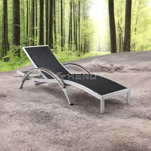 Chaise longue d'extérieur en aluminium noir et rose en forme de S de Foshan Coets pour piscine - Product Image 1