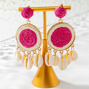 Boucles d'oreilles tissées mode Rose rouge raphia géométrique rond creux boucles d'oreilles pour femmes Uionen 1054 - Product Image 3