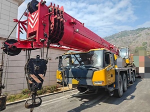 Grue d'occasion STC1000 100 tonnes, bien entretenue, testée et fonctionnelle, prix abordable, grue d'occasion 100t 130t 160t 200t en promotion - Product Image 5