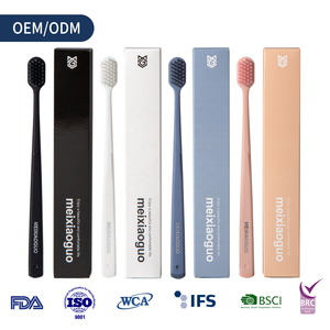 <span class=keywords><strong>Spazzolino</strong></span> da Denti Premium Personalizzato con Setole Morbide, Manico in PP e Confezione Individuale per Casa, Viaggi e Regali Aziendali (Formato da Viaggio) - Product Image 1