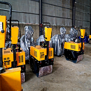 Rouleau compact vibrant SPJX Xinsda Machinery à tambour unique jaune, autoporté, conception compacte - Product Image 1