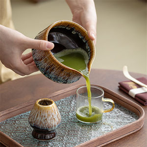 Bol à matcha en céramique fait main avec logo personnalisé, simple, moderne, écologique, de haute qualité, avec bec verseur pour service à thé - Product Image 3