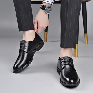 Chaussures habillées en cuir pour hommes, à bout pointu, à lacets, style Oxford, respirantes, pour l'été, mariage, tenue formelle, noires - Product Image 1