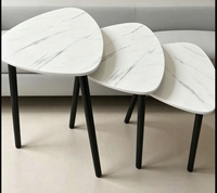 Table d'appoint en bois minimaliste moderne pour les petits espaces de vie