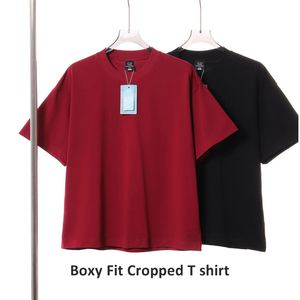 เสื้อยืดทรงครอป คอตตอนโซโรนาเนื้อหนัก 240gsm รุ่นซัมเมอร์ 2026 ทรงหลวมแบบดรอปโชว์เดอร์  สำหรับผู้ชาย  สามารถสั่งทำได้ตามต้องการ - Product Image 4