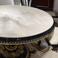Table à manger ronde de luxe classique au design français fait à la main ensemble avec 6 chaises base en bois massif
