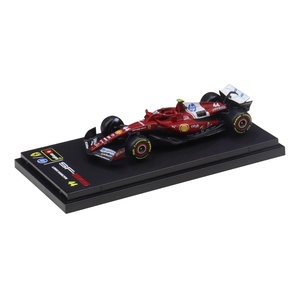 <span class=keywords><strong>Bburago</strong></span> 1:64 2025 F1 Ferrari SF25 RB21 Mercedes-Benz W16E Modellino <span class=keywords><strong>Auto</strong></span> in Lega Pressofusa con Casco per Decorazione - Product Image 1