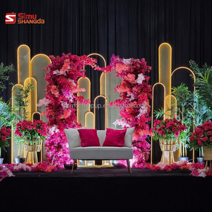 Fondo de Metal Dorado Portátil y Económico para Decoración de Bodas, con Luz LED - Product Image 1