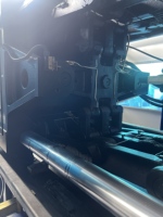 Machine de moulage par injection horizontale hydraulique de 320 tonnes pour plastique, fabriquée en Haïti, à économie d'énergie et prix compétitif