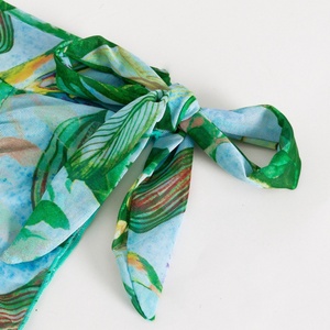 Conjunto de 3 piezas sexy de verano para mujer: Top corto sin mangas con cuello halter, cintura alta, estampado de letras, secado rápido, ecológico, para playa/bañador - Product Image 2