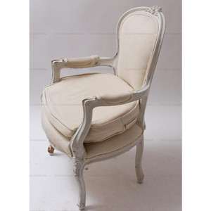 <span class=keywords><strong>Fauteuil</strong></span> capitonné de style Louis XV français <span class=keywords><strong>en</strong></span> <span class=keywords><strong>bois</strong></span> <span class=keywords><strong>blanc</strong></span> - Product Image 2