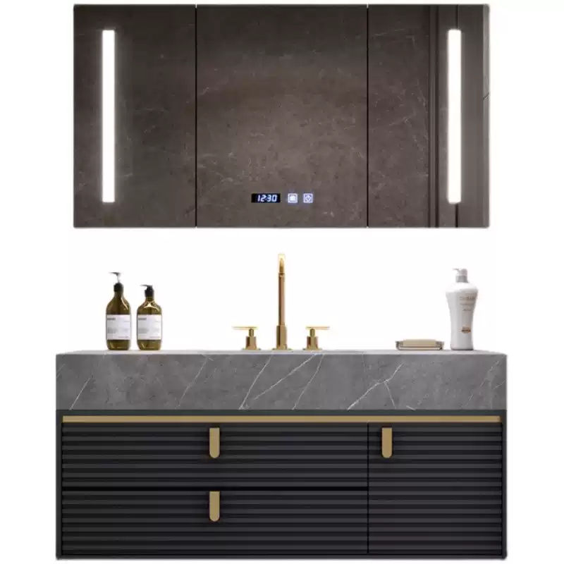 สีเทาเข้ม