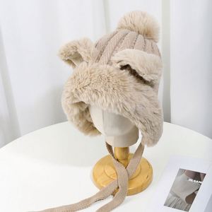 Gorro de Invierno Cálido con Orejas de Zorro - Lindo Gorro de Punto con Diseño de Animal de Dibujos Animados, Gorro de Lana con Pompón para Mujer - Product Image 1