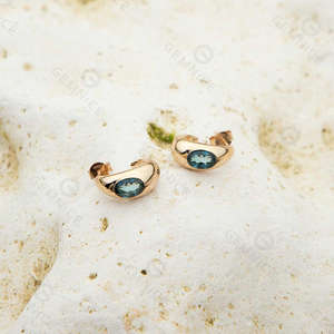 Pendientes de Aro Huggie de Moda con Piedra Natural, Chapados en Oro de 18K, Hipoalergénicos, Joyería para Uso Diario - Product Image 6