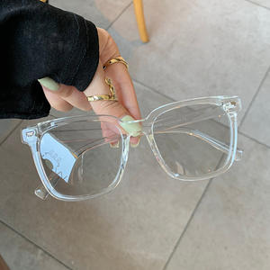 Gafas Fotocromáticas Anti Luz Azul Qianai Square, Montura Gris Transparente a Negra, Tamaño Mediano, Unisex, Lentes de PC Tipo 3, Protección Solar - Product Image 2