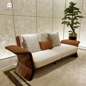 Divani di Alta Gamma con Braccioli in Legno Massello Stile Ala, Personalizzazione per Soggiorno di Hotel di Lusso, Fornitore di Mobili Foshan - Product Image 1