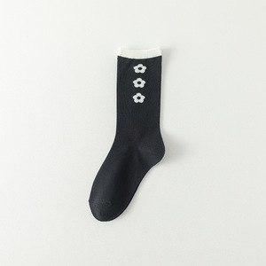 Women Striped Cotton <b>Socks</b> Spring Autumn Thin Casual Sports <b>Socks</b> Versatile College Style Mid Tube Trendy <b>Socks</b> - Product Image 3