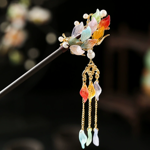 Fermaglio per capelli artigianale in legno, stile retrò classico, con nappe a petalo, ispirato al fiore Suzuki, accessorio per Hanfu in stile cinese, per donna, ideale per matrimoni - Product Image 5