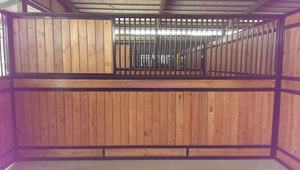 โรงนาขี่ม้าสไตล์ยุโรปพร้อมแผงขายม้าแฟนซีคอกม้าแบบพกพาสำหรับฟาร์มสำหรับสภาพใหม่และใช้งาน - Product Image 5