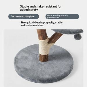 <span class=keywords><strong>Arbre</strong></span> <span class=keywords><strong>à</strong></span> <span class=keywords><strong>chat</strong></span> en bois en gros avec tronc enroulé de corde, deux plateformes rondes en peluche et jouet <span class=keywords><strong>à</strong></span> suspendre pour chats de taille moyenne OEM - Product Image 4