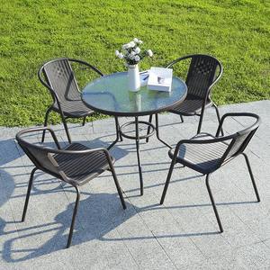 Meubles <span class=keywords><strong>de</strong></span> <span class=keywords><strong>jardin</strong></span> d'extérieur <span class=keywords><strong>pas</strong></span> chers, directement <span class=keywords><strong>de</strong></span> l'usine, ensemble <span class=keywords><strong>de</strong></span> chaises et table en rotin et fer forgé empilables pour les activités <span class=keywords><strong>de</strong></span> plein air - Product Image 3