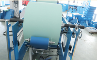 Fabricant professionnel de machines manuelles pour la fabrication de serviettes dentaires et de bavoirs jetables avec composants PLC