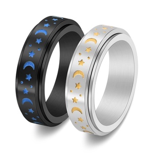 Anillo Giratorio de Acero Inoxidable con Diseño de Estrella y Luna, Luminoso en la Oscuridad, para Aliviar la Ansiedad, Ideal para Bodas - Product Image 6