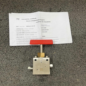 Válvula de Aguja NOVA SWISS NV1-20-6M 1/4 pulg. de 2 Vías para Control de Fluidos de Alta Presión en Sistemas Hidráulicos - Product Image 4