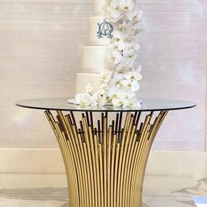 เฟอร์นิเจอร์ตกแต่งงานเลี้ยงหรูหรา โต๊ะงานแต่งงานสแตนเลสสีขาว ท็อปกระจก - Product Image 3