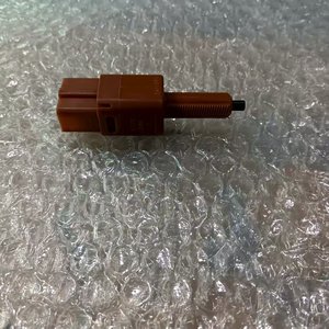 Interrupteur d'annulation du régulateur <span class=keywords><strong>de</strong></span> <span class=keywords><strong>vitesse</strong></span> authentique 25300-3RA0A - Interrupteur d'annulation ASCD avec connecteur brun à 2 broches pour Navara/Terra - Product Image 5