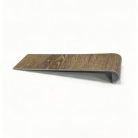 Revêtement de marche d'escalier SPC avec bord arrondi, grain de bois gris brun, antidérapant, ignifuge, pour escalier intérieur