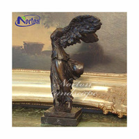 Vente en gros de décoration de jardin extérieur en taille réelle sculpture sur pierre antique personnalisée en marbre statue de victoire ailée sculpture