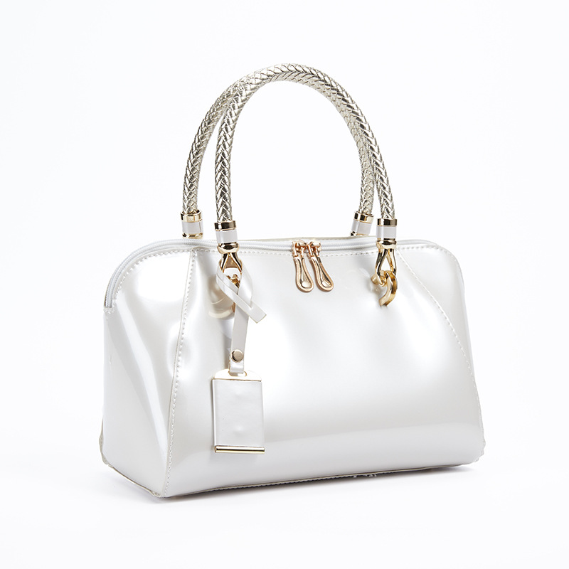 Sac a main cuir vernis - France