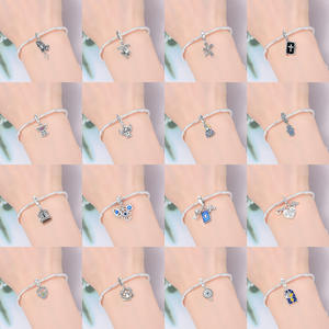 Pulsera de latón con diseño de cruz, con motivo de ángel; estilo clásico, unisex, moderno y personalizable. - Product Image 3