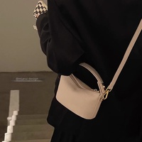Sac à déjeuner carré de design unique, fourre-tout minimaliste vintage, sac à bandoulière en cuir souple PU avec doublure en polyester, best-seller