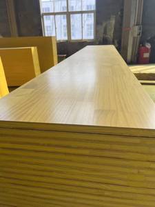 Linyi Xinger <span class=keywords><strong>Contreplaqué</strong></span> marin imperméable <span class=keywords><strong>Panneau</strong></span> <span class=keywords><strong>de</strong></span> <span class=keywords><strong>coffrage</strong></span> jaune 3 plis pour <span class=keywords><strong>coffrage</strong></span> en béton Panneaux <span class=keywords><strong>de</strong></span> panneaux épais à trois couches - Product Image 3