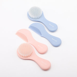 Kit de toilettage pour bébé écologique 2 pièces en PP – Ensemble peigne et brosse – Essentiels pour le soin de bébé - Product Image 1