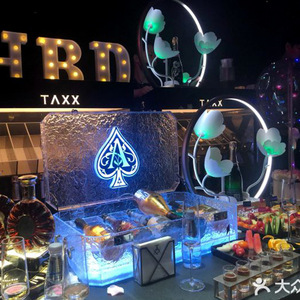 Hot bán Chất lượng cao thanh thời trang có thể sạc lại rượu chai hiển thị Kệ LED Light up kim loại chai Presenter - Product Image 2