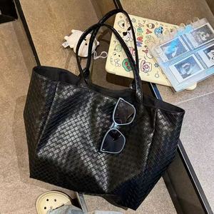 2026 Women Foldable Handbags Single-Shoulder Tote Fashion Underarm Shopping Large-Capacity Ladies Bags Waterproof Durable - Product Image 2