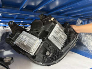 A2139064504KZ utilisé phare LED d'origine avec module adaptateur d'ordinateur <span class=keywords><strong>petit</strong></span> radiateur pour <span class=keywords><strong>Mercedes</strong></span> Benz classe E W213 2015-2019 - Product Image 6