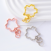 En gros, accessoires de porte-clés fantaisie en alliage de zinc, motif dessin animé, anneaux plats de 30 mm, fermoirs en forme de huit, crochets pivotants, pour pendentifs DIY et sacs