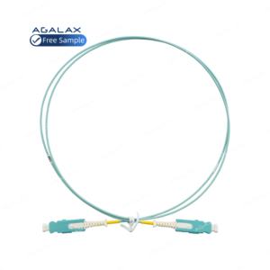 Câble de brassage fibre optique duplex SENKOs <span class=keywords><strong>SN</strong></span>/UPC-<span class=keywords><strong>SN</strong></span>/UPC OM4 <span class=keywords><strong>850</strong></span>/1300nm 1.6/2.0mm LSZH 5G 400G pour réseau, garantie 2 ans, fourni par l'usine - Product Image 1