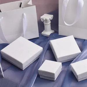Reciclado personalizado mini pequeno branco dobrável caixa de embalagem do presente do artesanato para a caixa de jóias com tampa