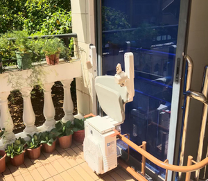 <span class=keywords><strong>Monte</strong></span>-<span class=keywords><strong>escalier</strong></span> électrique sans engrenage en acier droit, neuf, sûr et stable, design pliable pour appartements familiaux et hôtels - Product Image 2