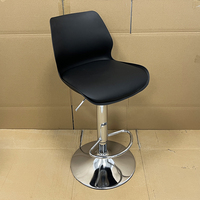 Chaise de bar moderne de luxe avec structure métallique simple, assise en plastique, pivotante, hauteur réglable, base sur pied avec roulettes, pour usage commercial et salle à manger, neuve