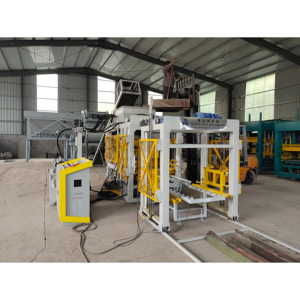Máquina de Bloques Hidráulica Avanzada QT4-15 con Alimentación Automática de Palés y Apilador, Máquina para Fabricar Bloques Huecos - Product Image 4