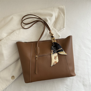<span class=keywords><strong>Sac</strong></span> fourre-tout grande capacité tendance 2026, couleur unie, <span class=keywords><strong>sac</strong></span> à bandoulière simple, <span class=keywords><strong>sac</strong></span> pour femme mode <span class=keywords><strong>printemps</strong></span>-été - Product Image 4