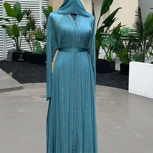 Set <span class=keywords><strong>Abaya</strong></span> di Lusso Dubai 2026 con Strass Termoadesivi, Scollo a V con Volant e Bottoni a Pressione Nascosti, Vestito Modesto Versatile Aperto o Chiuso - Product Image 4