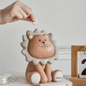 Salvadanaio a Forma di Leone Cartone Animato, Contenitore per Monete in Plastica per Bambini, per Viaggi e Uso Domestico - Product Image 1