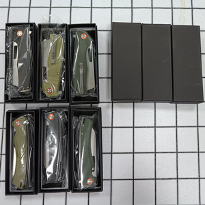 LH957 بوشكرافت 59HRC حجر غسل D2 شفرة قابلة للطي مقبض ميكروكارتا جودة عالية التخييم في الهواء الطلق بسكين - Product Image 6